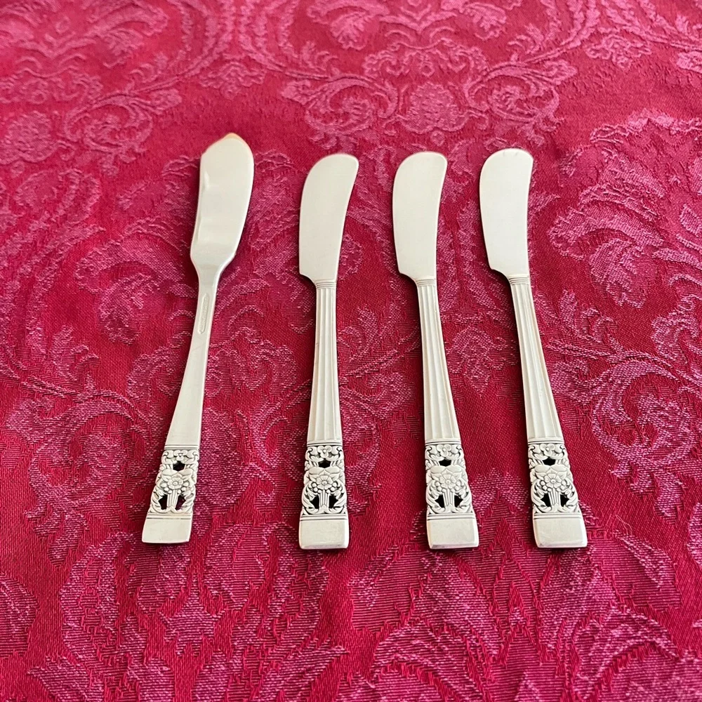 Oneida ~ Coronation ~ Vintage 1936 ~ Master Butter Knife & 3 Spreaders